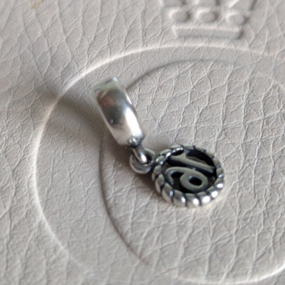 Pandora Sweet 16 Charm - Picture 7 of 8